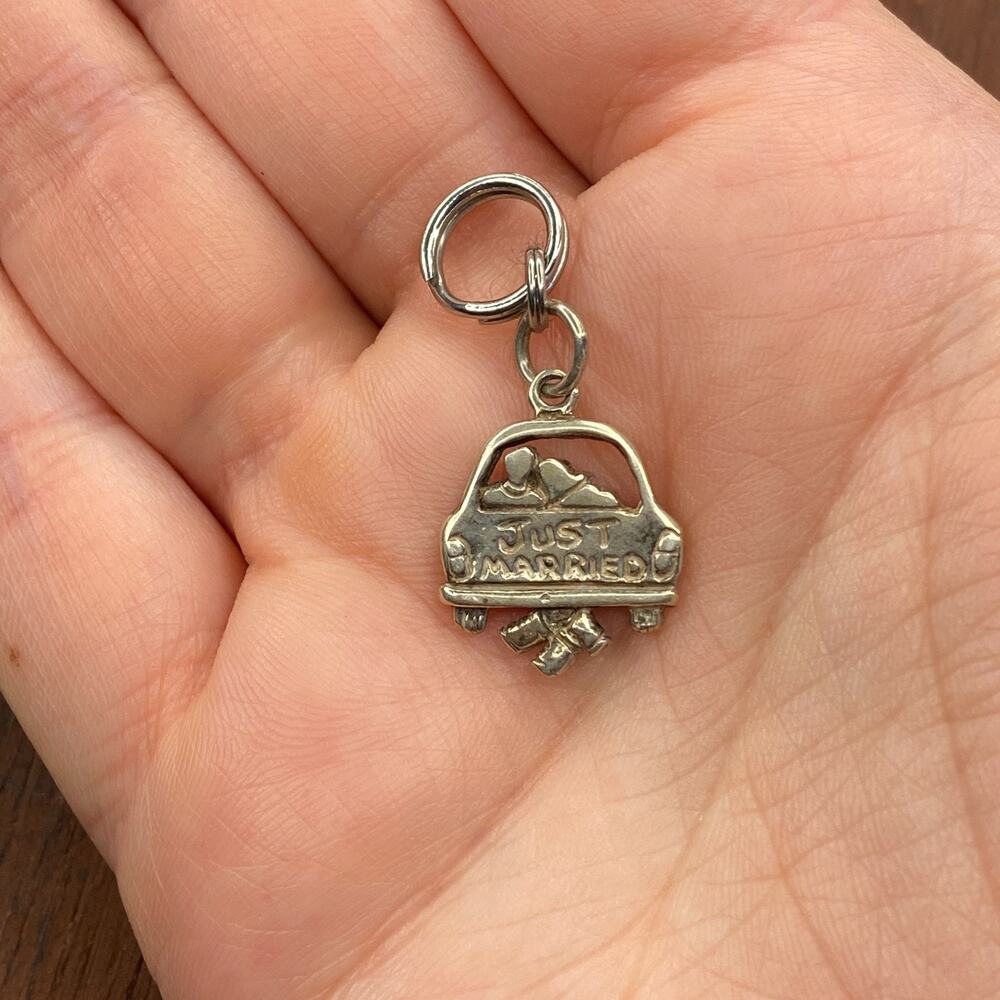 Vintage 925 Sterling Silver "Just Married" Couple in Car Pendant Bracelet Charm